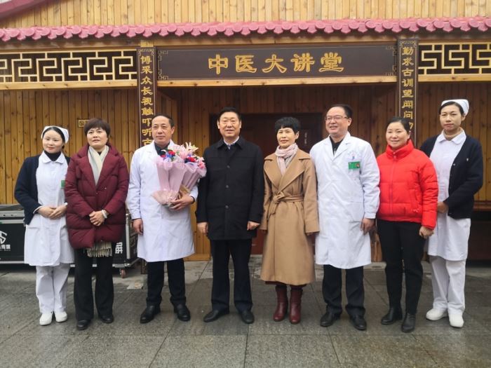 市領導走訪慰問我院市級優秀專家和拔尖人才