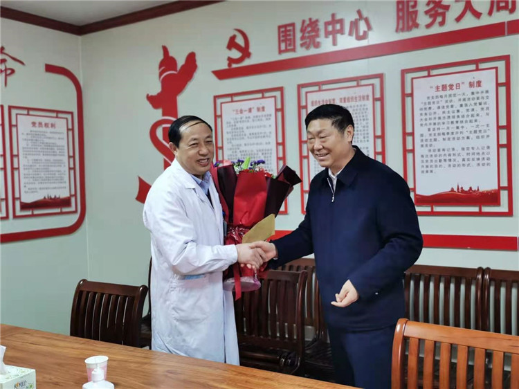 市政協主席孫同占慰問市級拔尖人才劉敬炳