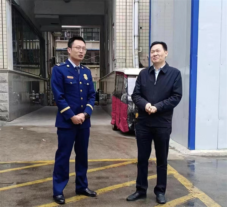 信陽市中醫院邀請浉河區消防大隊專家來院進行消防安全指導