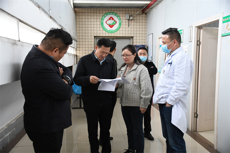 信陽市中醫院開展消防安全大檢查，筑牢安全“防火墻”